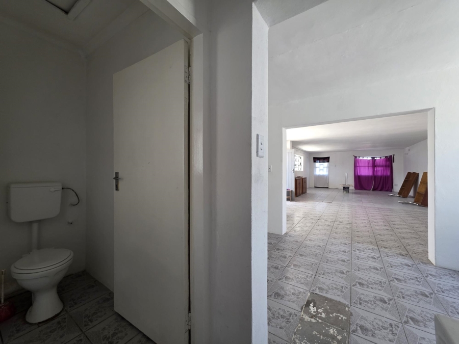 Commercial Property for Sale in Electric City Western Cape